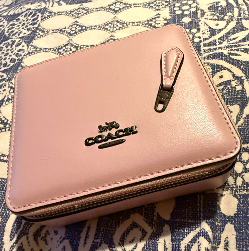 Coach pink leather zip - coach,