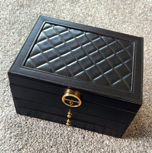 Lockable faux leather - lockable,