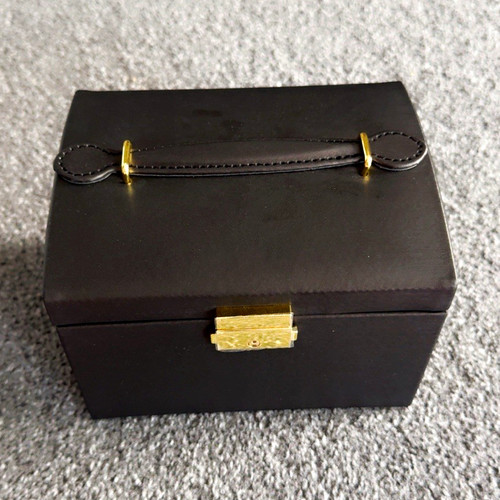 Faux leather jewellery - jewellery, box
