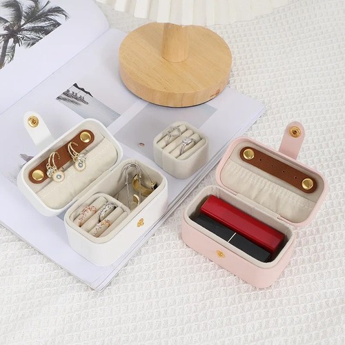 Portable small jewellery box - small,