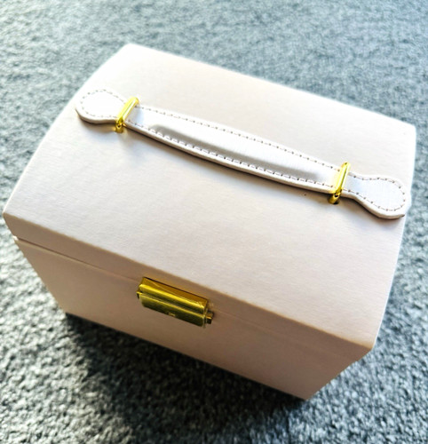 Faux leather jewellery box - faux,