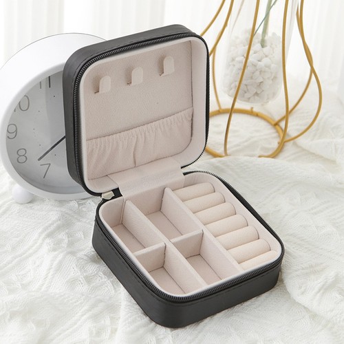 Small portable jewellery box - portable, |