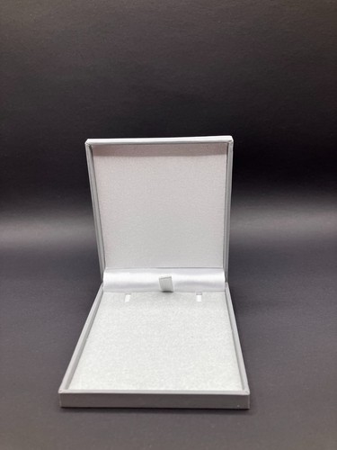 Grey postal size - size, pendant