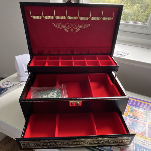 Mele lockable jewellery box - lockable,