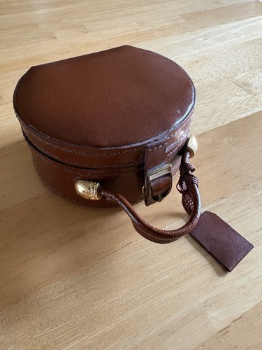 Small travel jewellery box - jewellery,
