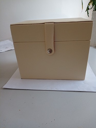Jewellery box cream faux - cream,