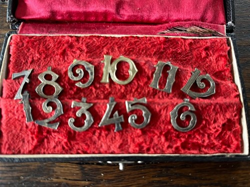 Table number places - 1-12,