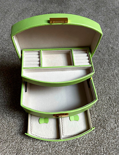 Green leather jewellery - jewellery, box