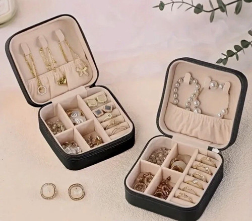 Black travel jewellery - jewellery, box