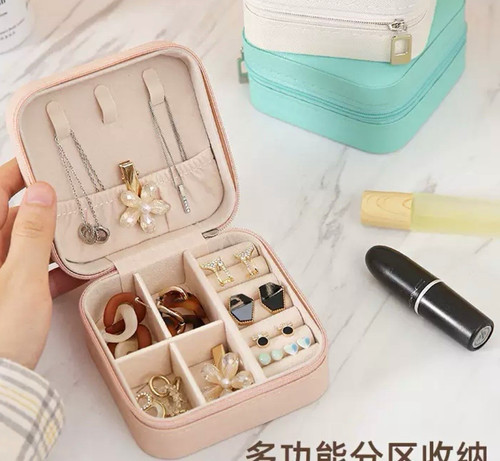Travel faux leather jewellery - leather,
